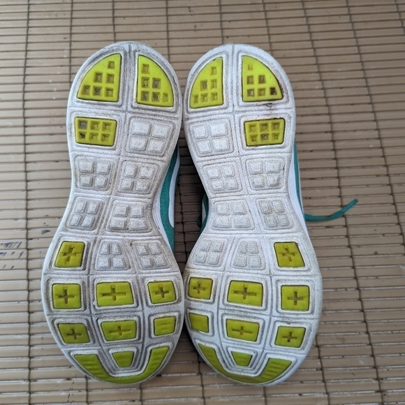 Nike Women's Lunartempo 2 Running Shoe green 818098 313 Size 8.5 - Picture 11 of 11